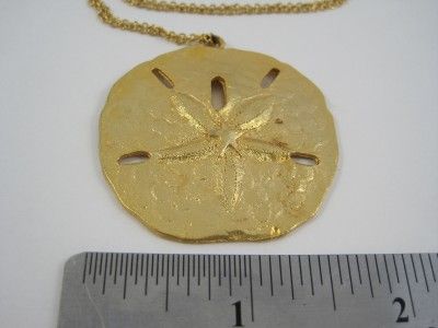 Vintage Gold Tone Metal Sand Dollar Necklace 1 3/4 Pendant & 18 